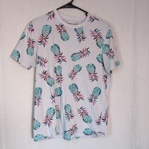 🍉 Free Planet White Pineapple Print Tee Size Small